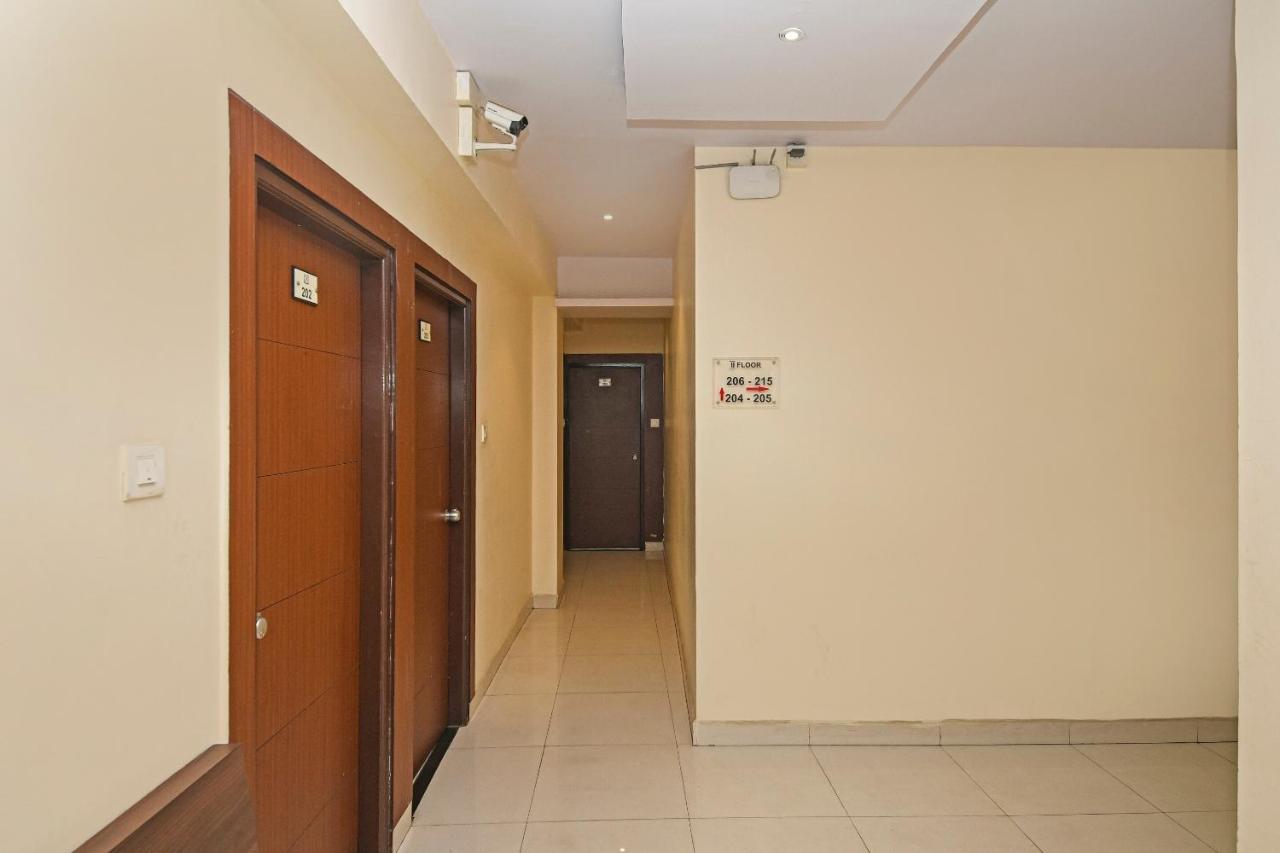 Capital O 76622 Hotel Raama Grand Maiçor Exterior foto