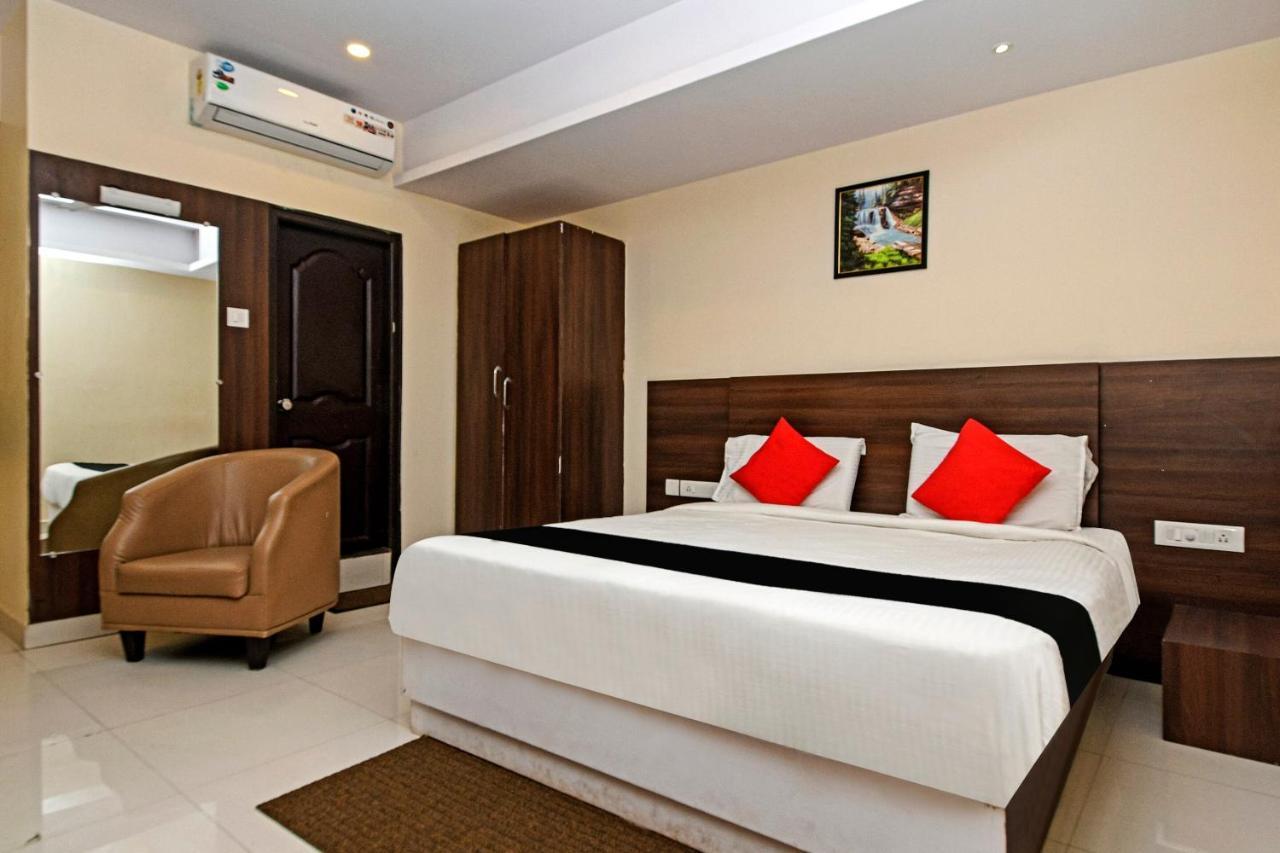Capital O 76622 Hotel Raama Grand Maiçor Exterior foto
