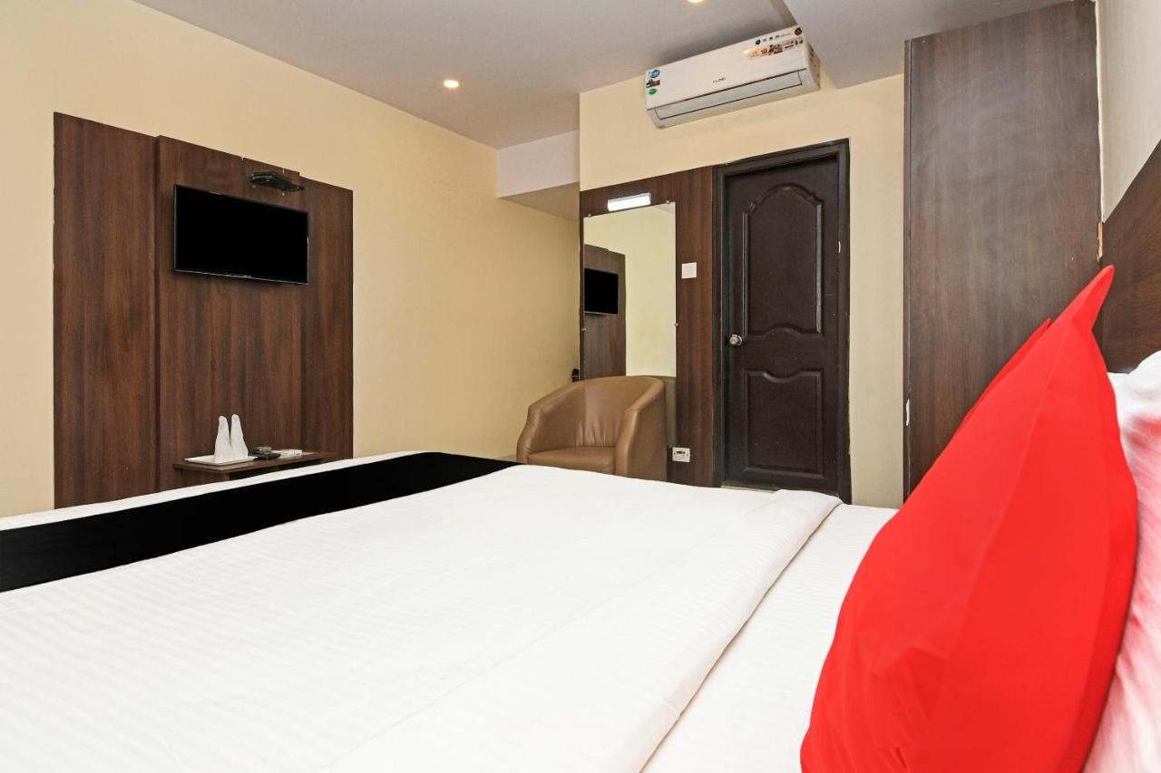 Capital O 76622 Hotel Raama Grand Maiçor Exterior foto