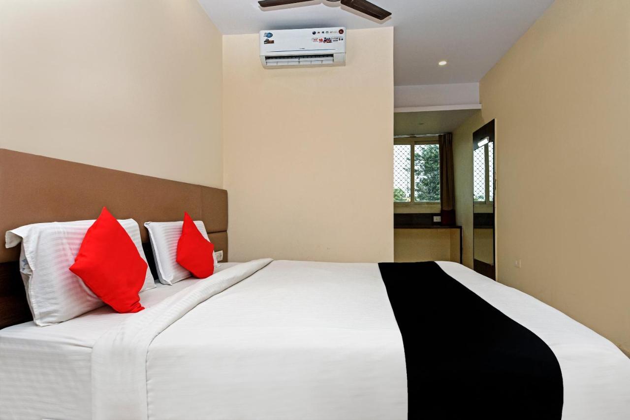 Capital O 76622 Hotel Raama Grand Maiçor Exterior foto